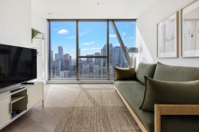 Modern Nomads Skyline View Escape - 2Bedroom by Gardens and Station